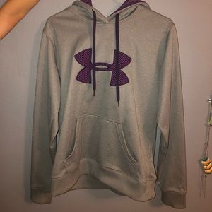 Under Armour sweatshirt